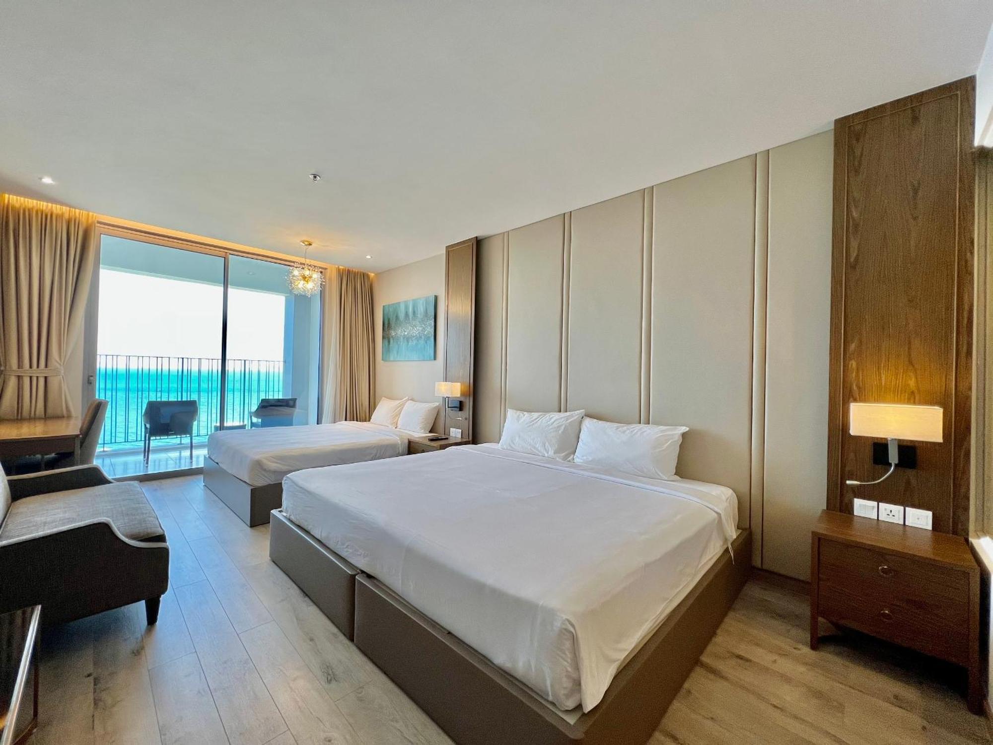 Panorama Sky Blue Nha Trang Aparthotel Exterior photo