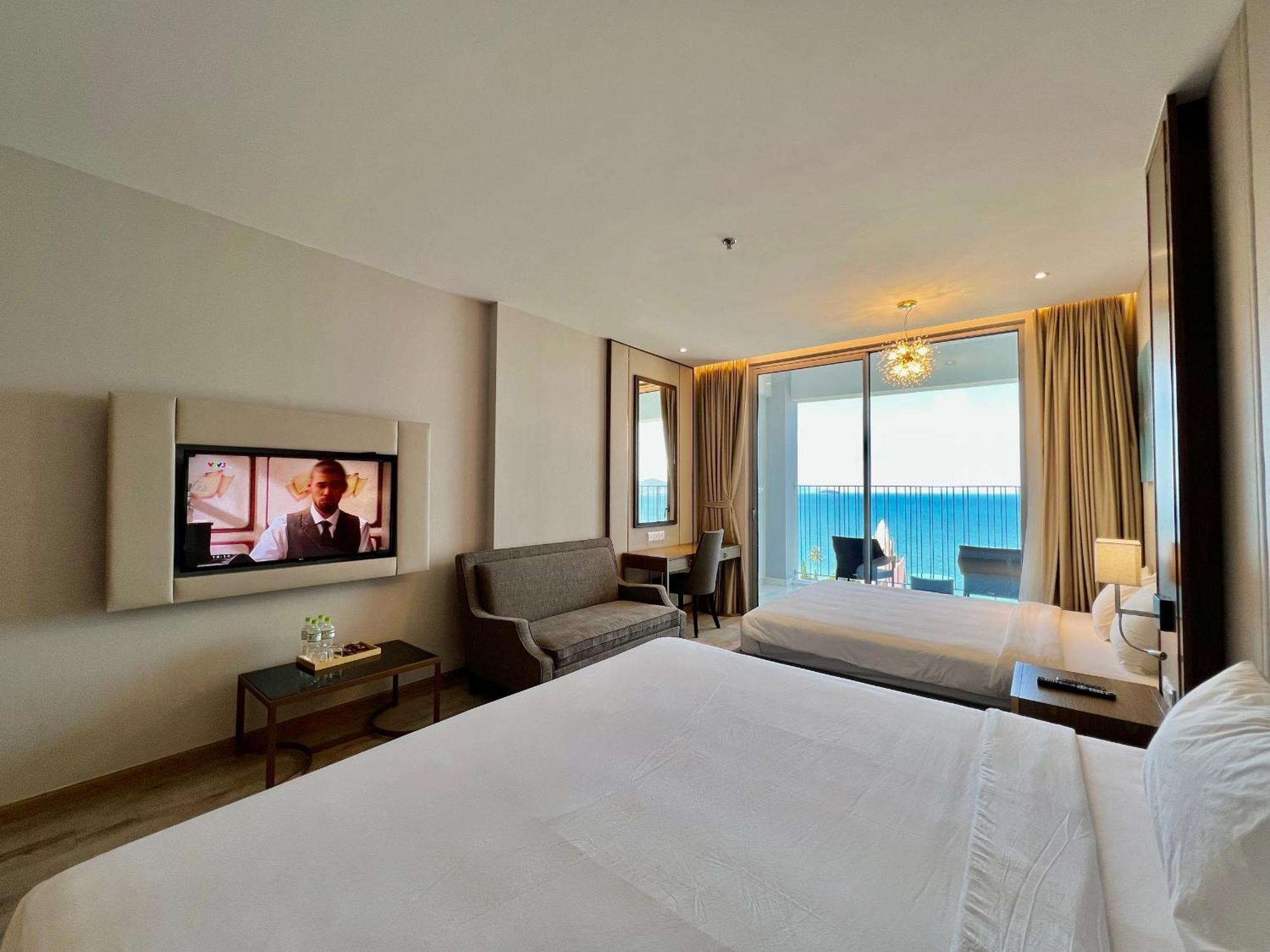 Panorama Sky Blue Nha Trang Aparthotel Exterior photo